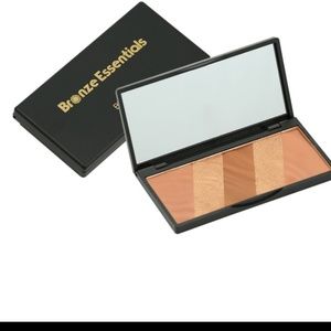 Beaute Basics Bronze Essentials Compact Mirror